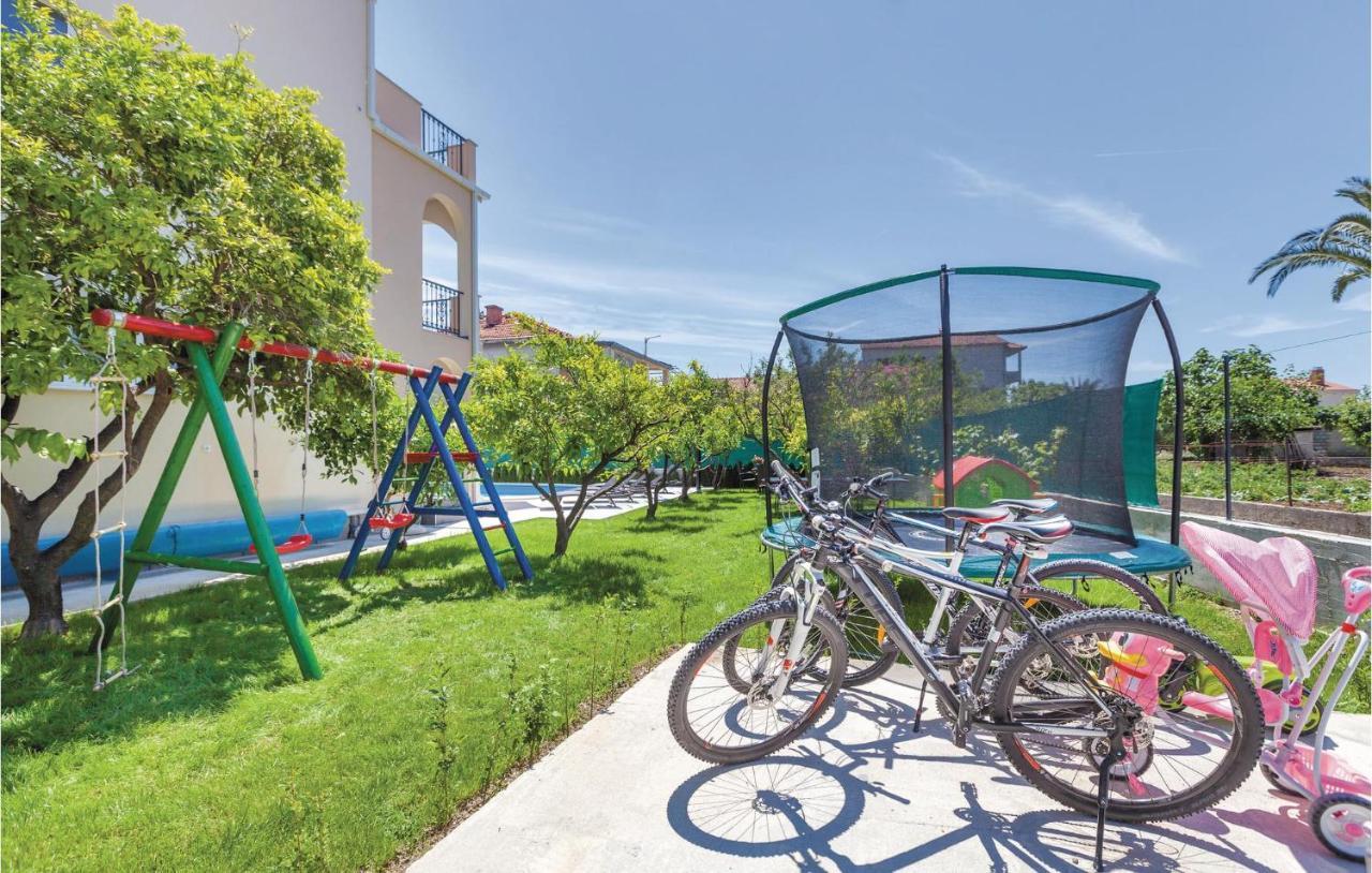 Kaštela Lovely Apartment In Kastel Stafilic With Jacuzzi מראה חיצוני תמונה