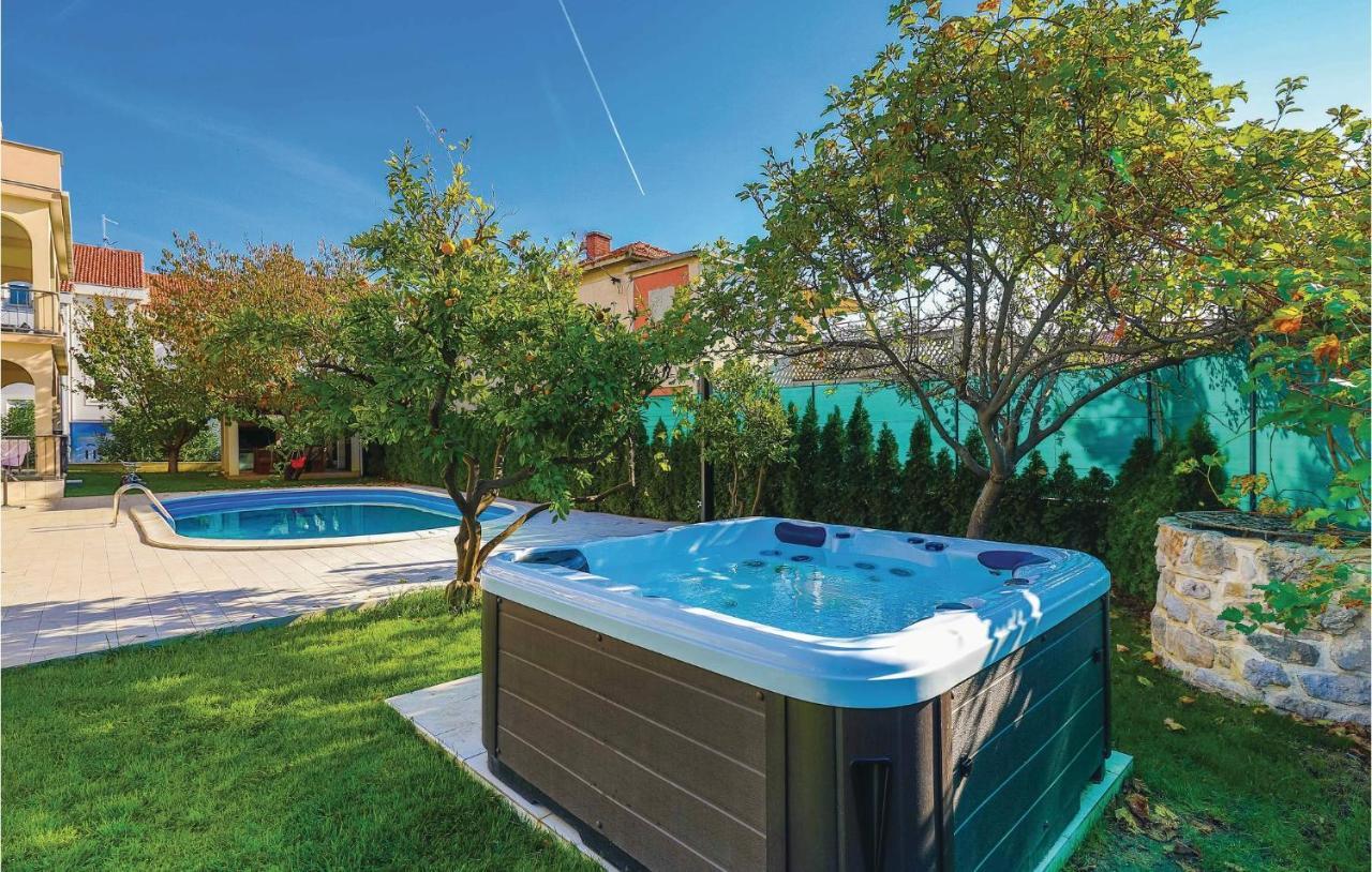 Kaštela Lovely Apartment In Kastel Stafilic With Jacuzzi מראה חיצוני תמונה