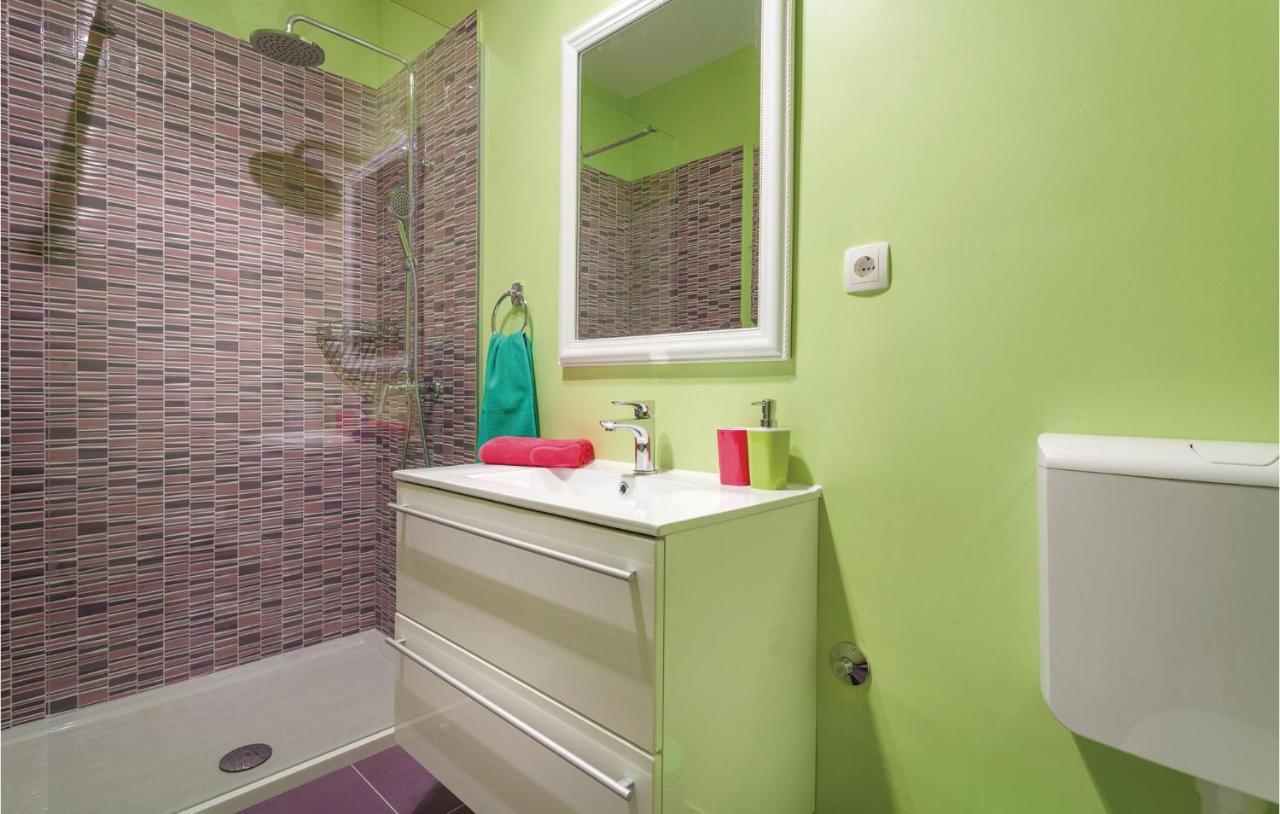 Kaštela Lovely Apartment In Kastel Stafilic With Jacuzzi מראה חיצוני תמונה